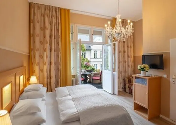 Hotel Augusta Am Kurfuerstendamm 3*