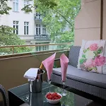 Augusta Am Kurfuerstendamm Hotel 3*