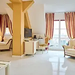 Augusta Am Kurfuerstendamm מלון 3*