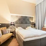 Augusta Am Kurfuerstendamm