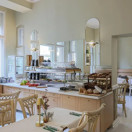 Augusta Am Kurfuerstendamm Hotel