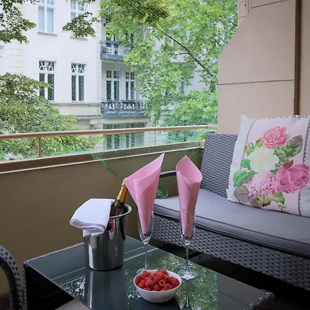 Augusta Am Kurfuerstendamm Отель 3*
