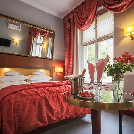 Augusta Am Kurfuerstendamm Berlino