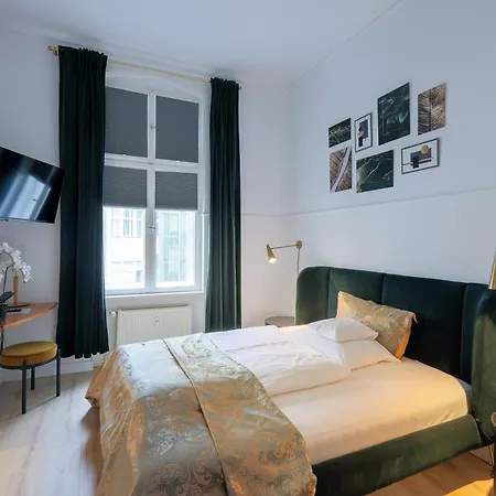 Augusta Am Kurfuerstendamm