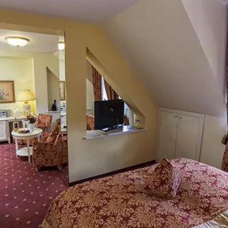 Augusta Am Kurfuerstendamm Отель 3*
