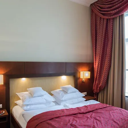 Augusta Am Kurfuerstendamm 3* Берлин