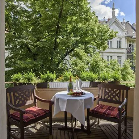 Отель Augusta Am Kurfuerstendamm