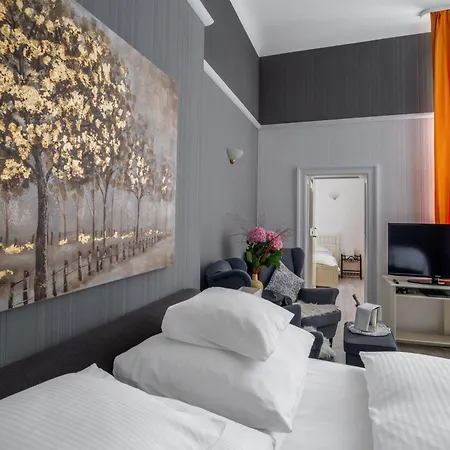 Hotel Augusta Am Kurfürstendamm 3*