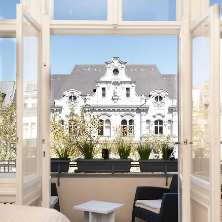 Augusta Am Kurfuerstendamm Berlijn