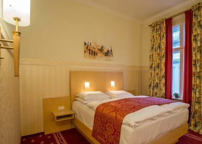 Augusta Am Kurfuerstendamm 3*