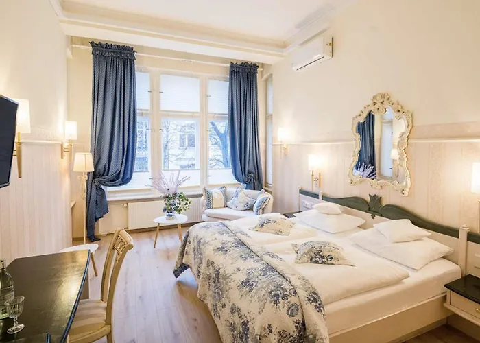 Augusta Am Kurfuerstendamm Hotell