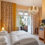 Hotel Augusta Am Kurfuerstendamm 3*