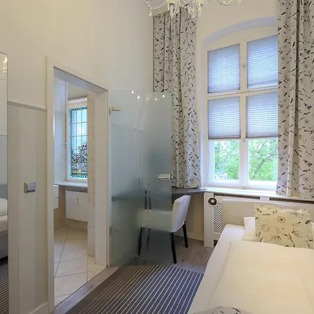 Szálloda Augusta Am Kurfuerstendamm