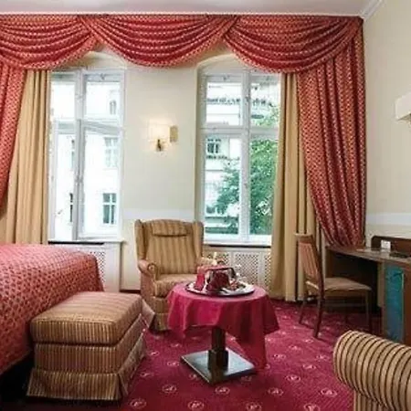 Augusta Am Kurfuerstendamm Szálloda Berlin