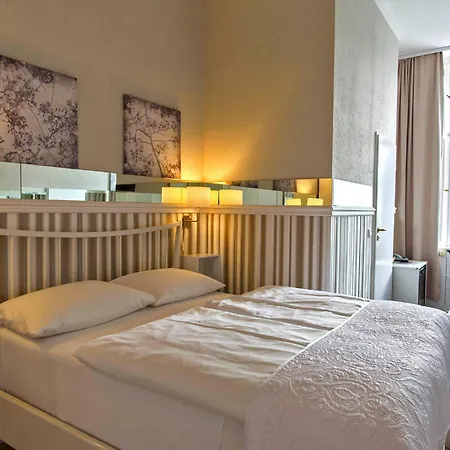 Hotell Augusta Am Kurfuerstendamm 3*