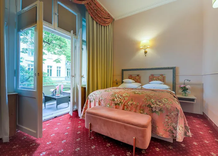 Augusta Am Kurfuerstendamm 3* Берлин