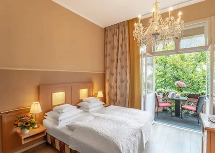 Augusta Am Kurfuerstendamm Отель 3*