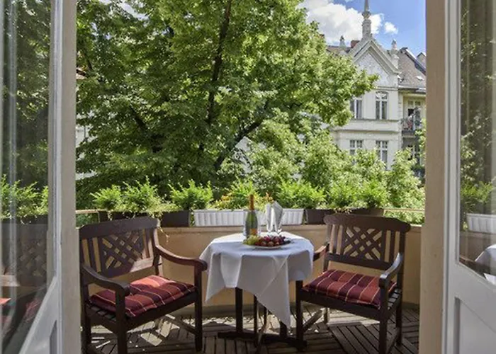 Отель Augusta Am Kurfuerstendamm