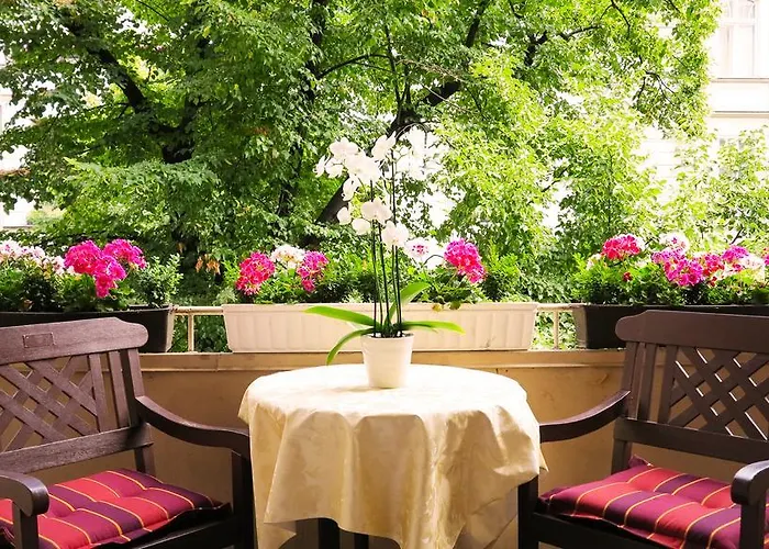 Отель Augusta Am Kurfuerstendamm